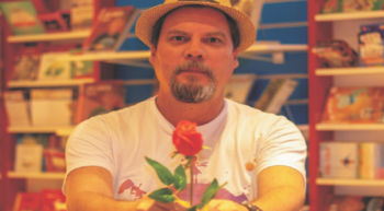Abril: Mês do Livro em Picos com o autor Carlos Gomes