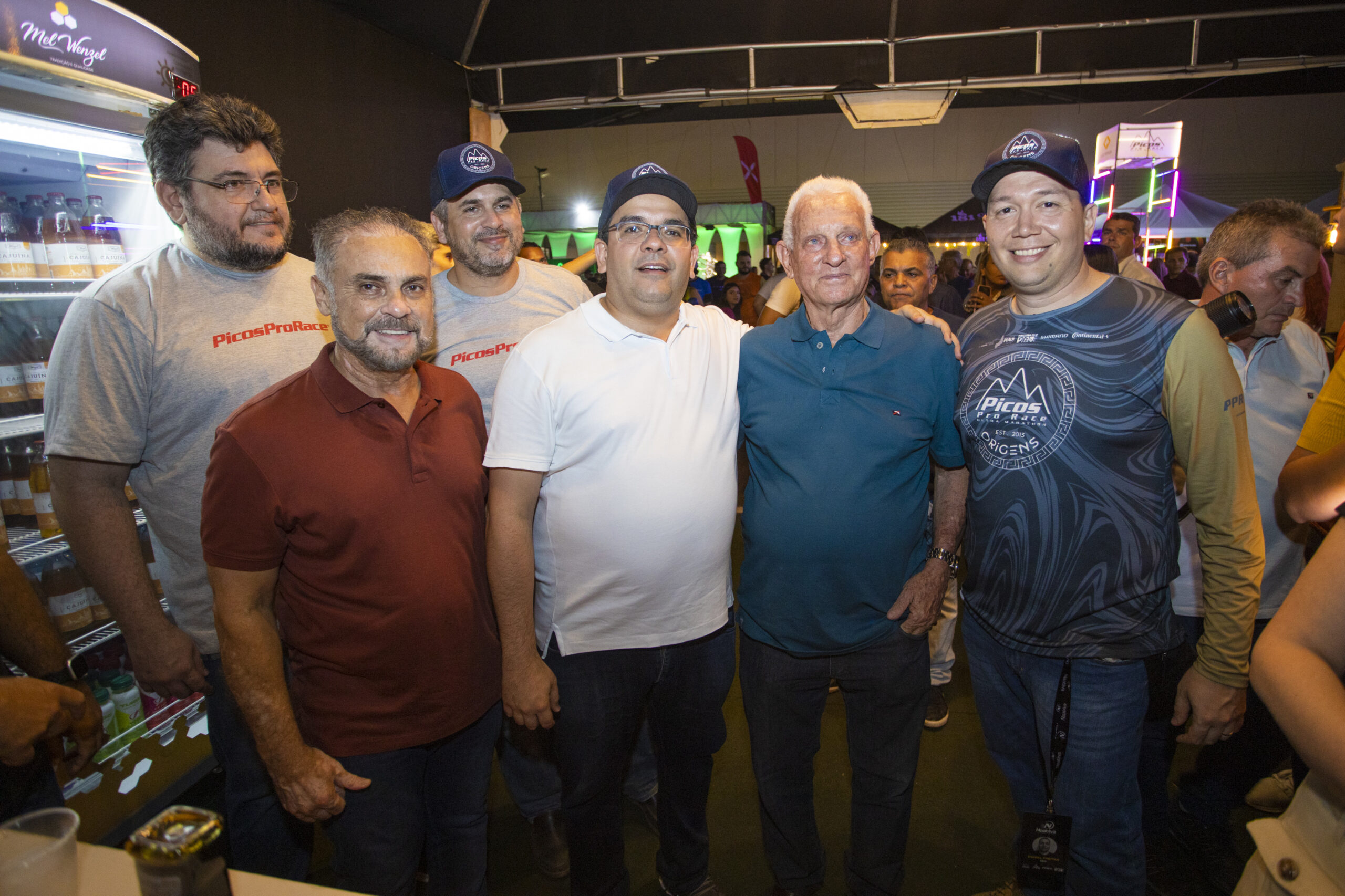 Governador Rafael Fonteles prestigia a Picos Pro Race e reitera a importância do evento para o Estado